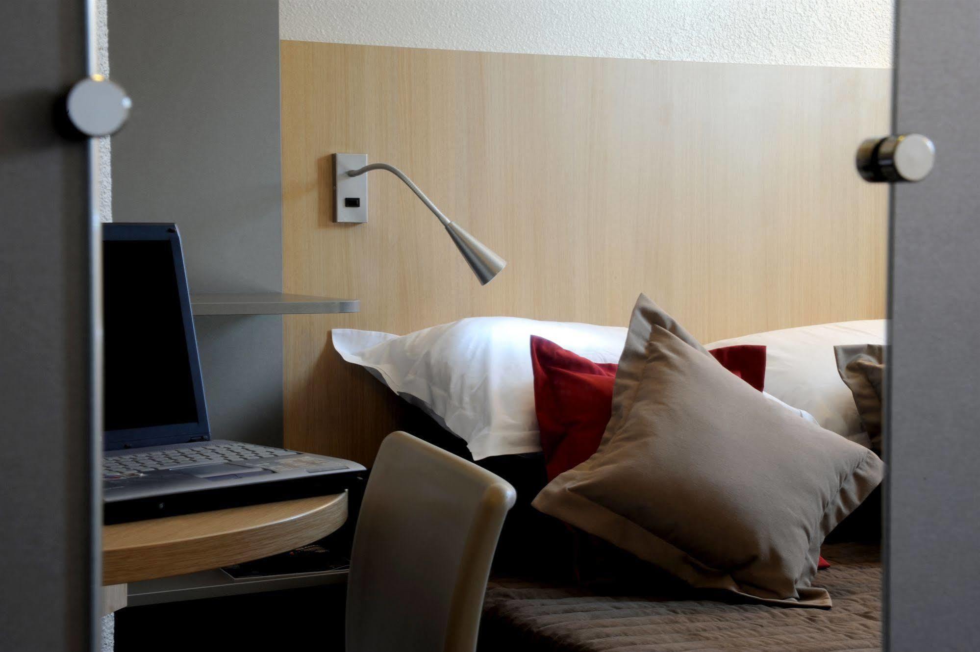 Welcomotel Les Mureaux Buitenkant foto