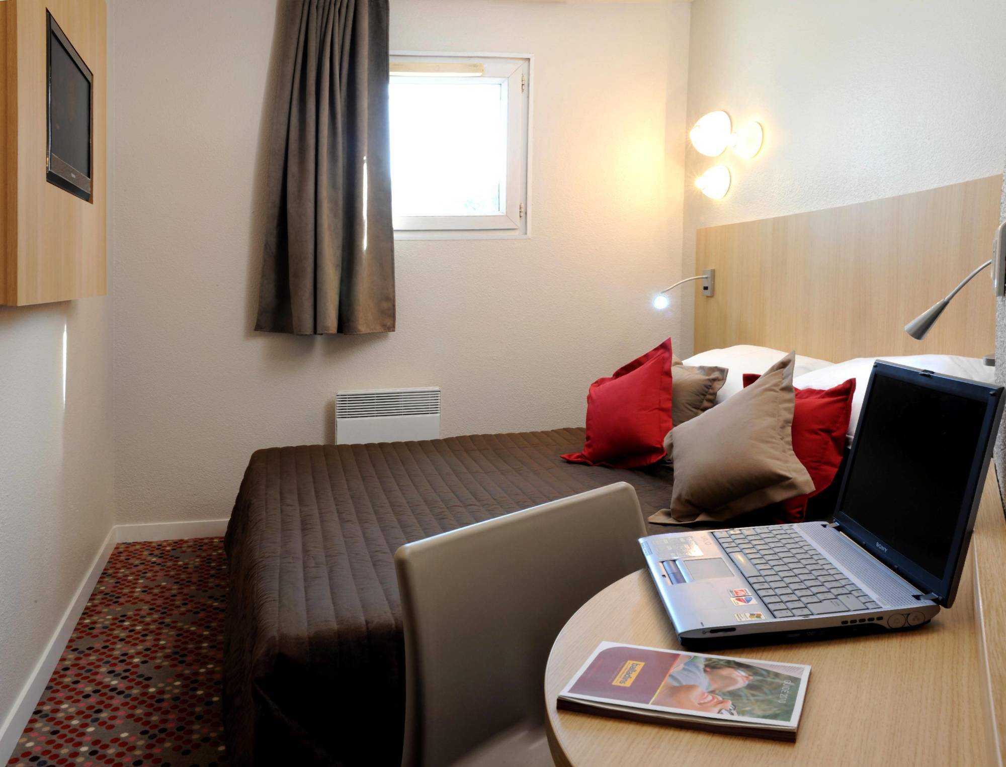 Welcomotel Les Mureaux Buitenkant foto